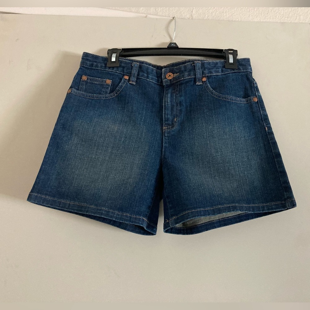 DNKY JEANS Women Short